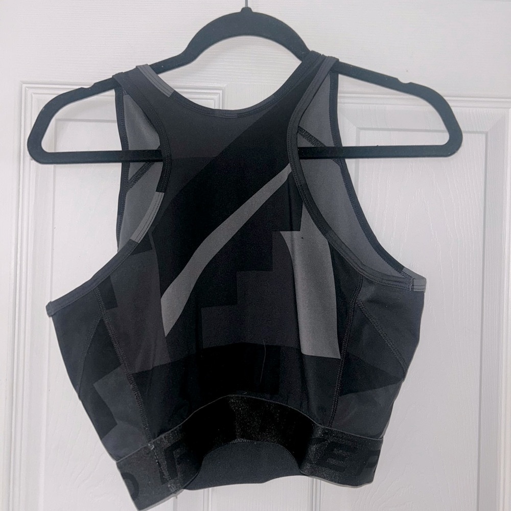 Nike Pro Dri-FIT Black Tank Top Medium - Picture 3 of 3